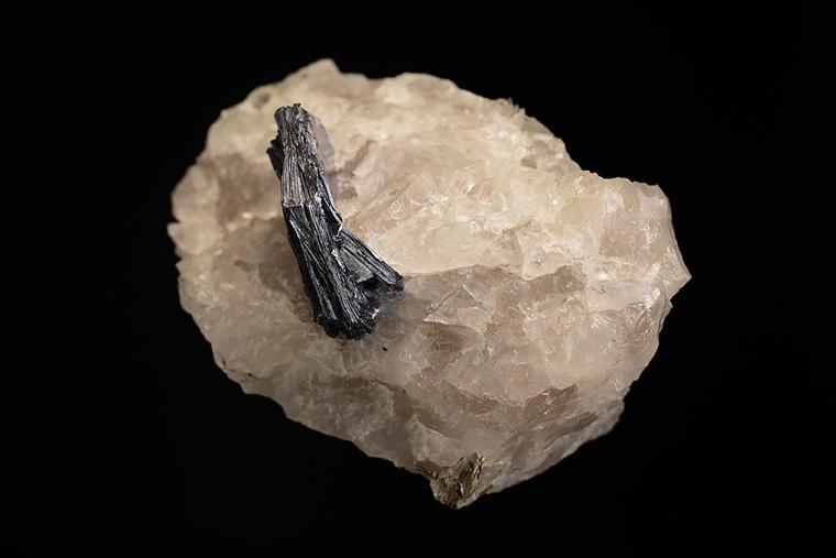 MOLYBDENITE